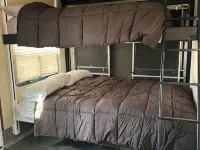 Cozy RV tucked back in a quiet property with plenty of room to relax 길버트 호텔
