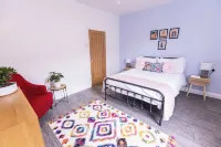 Cosy & Modern Home by Hebden Canal, Sleeps 6 Hotels in Hebden Bridge