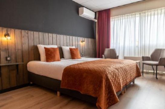 Standard Twin Room Hotel Rooms Photo