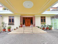 Nana's Cozy Home Hotels in Kejaksan