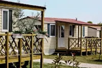 Aminess Planet Camping Holiday Homes Sirena Hotel a Vabriga