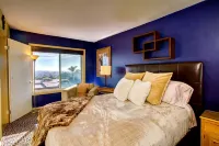 MT. SOLEDAD BEACH PARADISE - AMAZING PANORAMIC VIEWS! - HEATED POOL & JACUZZI