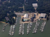The Staterooms 2J, Directions, Newly Built, Seasonally Heated Pool, Beach Nearby Hotels in Park Township