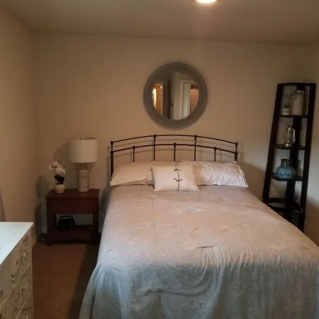 Cabin for two on 160 Acres,less than 20 min from Choctaw Casino Durant OK