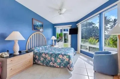 Spacious, Luxurious, Tropical Townhouse Style Condo For A Truly Aloha Vacation 海濱公園附近的飯店