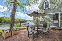 Gorgeous River Views! On Rails to Trails and just steps to quaint Collinsville Hotels in Canton