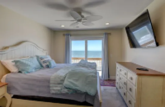 Pelican's Landing beachfront  Home - recent 250K renovation