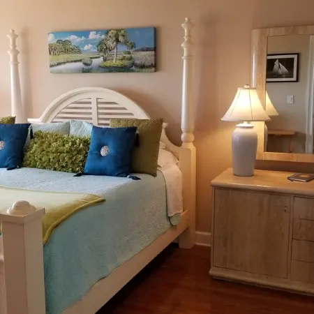 Spectacular Oceanfront Views , Free Wifi, HD Smart TV'S, Summer Special Rates