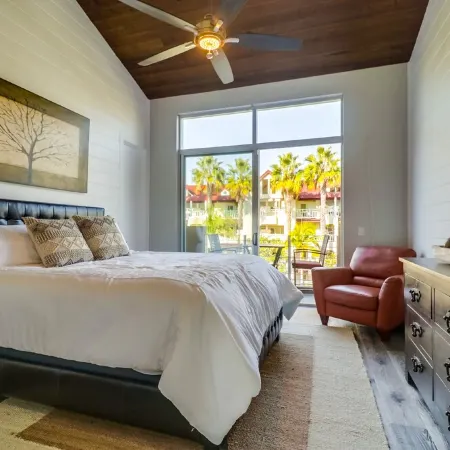Luxury Coronado Home 500ft to Beach, Ferry, & Restaurants + Rooftop