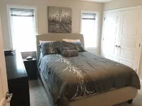 LUXURY MODERN BEACH BLOCK CONDO.  Rooftop Pool, Balcony with Ocean Views, Wi-fi