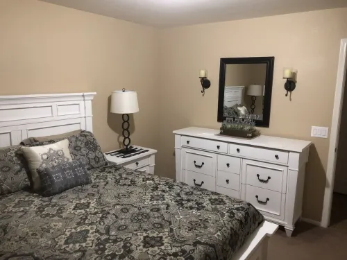 VISIT ARIZONA IN STYLE                   ENJOY A HEATED POOL