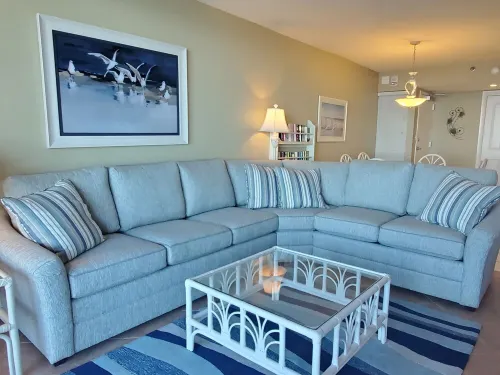 Sea Colony oceanfront 7th floor, sleeps 6, owner-listed.