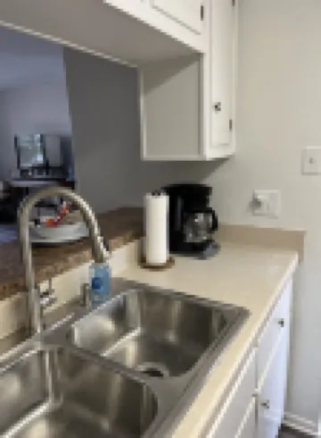 Kid Friendly Condo Across From Cool Pool