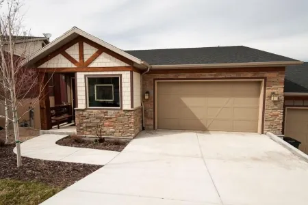 Deer Valley and Mayflower Resort Ski & Lake Home Page