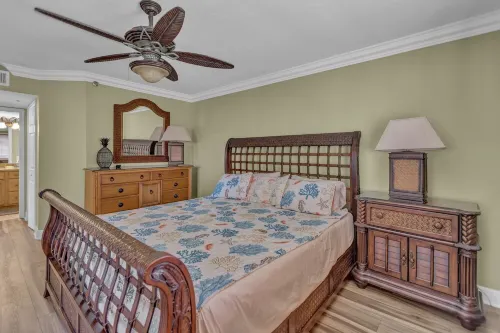 2BR Comfortable Condo with Easy Beach Access