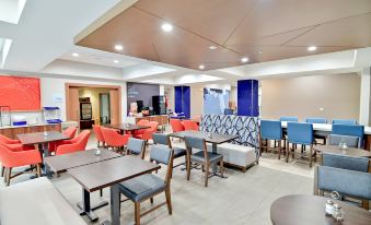 Holiday Inn Express & Suites Palm Coast - I-95