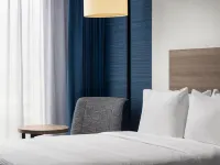 Holiday Inn Express MONTREAL AIRPORT - ST-LAURENT by IHG Hotels near Lachine