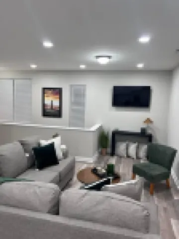 Cozy 2-bedroom apartment located next to St. Mary's Hospital!