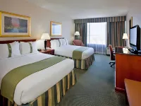 Holiday Inn Wichita East I-35 Hotel dekat Department of Industrial and Manufacturing Engineering