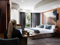 Seven Villa Hotel & Spa Hotels near Melrose