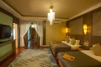 Coral View Island Resort Hotels near Turtle Beach