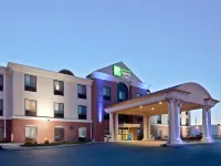 Holiday Inn Express & Suites Concordia US 81 by IHG Các khách sạn ở Concordia