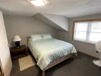 Serene Lake House Hotels in Lenroot