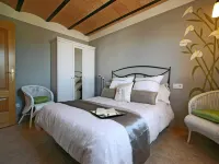 Idyllic finca with mountain views, overflow pool, peaceful natural surroundings