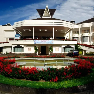 Grand Mutiara Hotel Hotels near Gundaling Hill Top