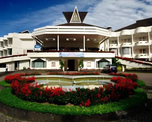 Grand Mutiara Hotel Hotels in Karo