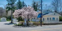 New Buffalo Inn & Spa - 3-Star