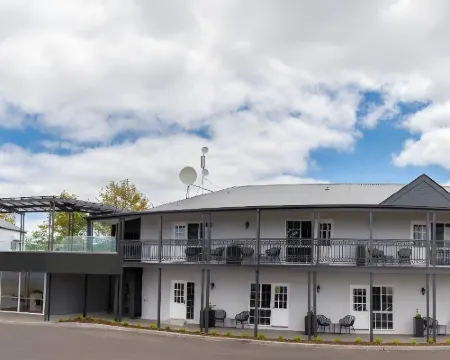 Clouds Montville Hotels in Montville
