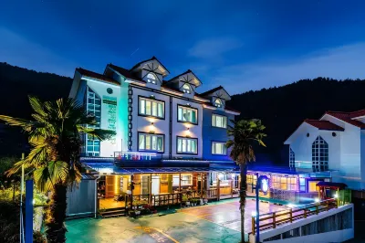 Ji and Park Pension Hotels near Skyline Luge Tongyeong