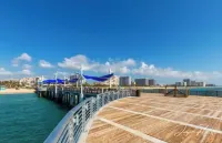 Luxury Sanctuary! Modern 2Br Only 6 Min to Beach Các khách sạn ở Bãi biển Pompano