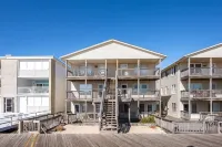 3 Bed/2 Bath Boardwalk Oceanfront at Ocean Beach