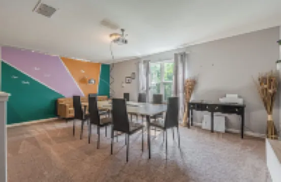 DFW Perfect Home with Garage Parking, Gated Yard,Business Amenities,Arcade game!