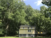 Historic Mountain Cottage at Blue Ridge Overlook