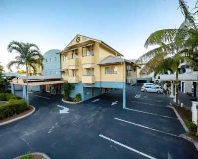Cairns Queens Court