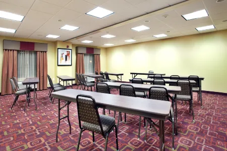 Holiday Inn Express & Suites Amite