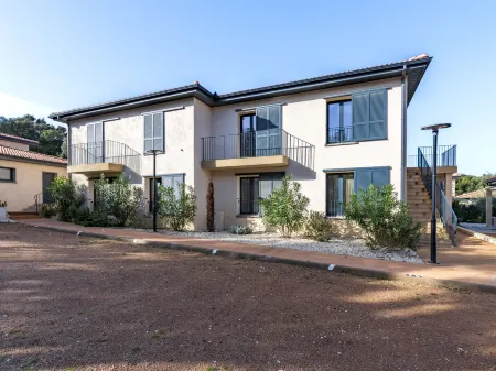 Foce Dell Edera Отели рядом с достопримечательностью «Office Municipal de Tourisme de Bonifacio»