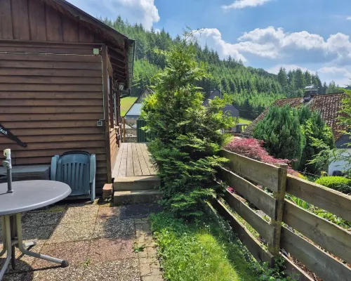 Small vacation home with charm, right by the forest Hotels in Meschede