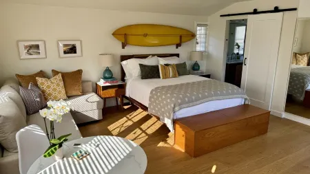 Studio in the Heart of Laguna Beach Отели в г. Лагуна-Бич