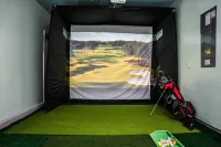 3BRTownhome Golf Sim, Theatre by NMB Sport Complex Hotels near Little River Neck Park