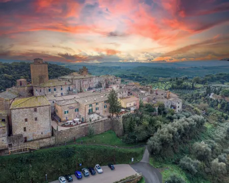 Palazzo Brandano فنادق في ترکواندا