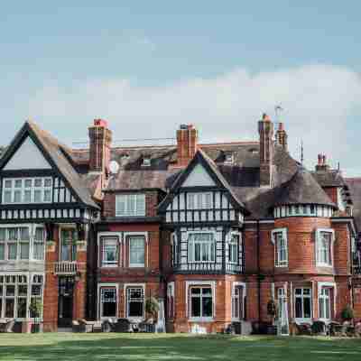 Woodlands Park Hotel Hotel Exterior