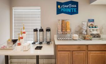 Clarion Pointe Indianapolis Northeast