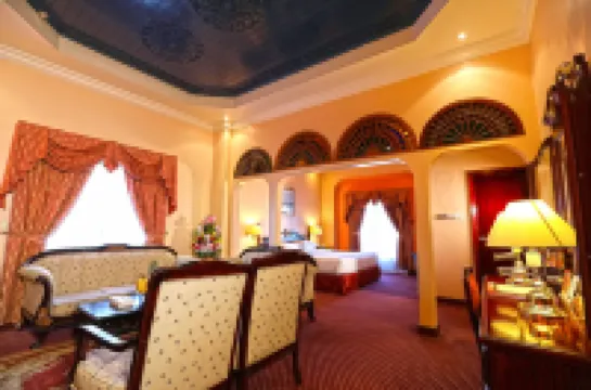 デルモン インターナショナル ホテル ウォーター・ガーデン周辺のホテル