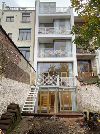 Top Floor New Duplex Stunning View In Trendy St Gilles Отели рядом со станцией Брюссель-Южная железнодорожная станция