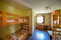 San Art Floating Hostel & Apartments