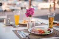 Kosta Palace - breakfast